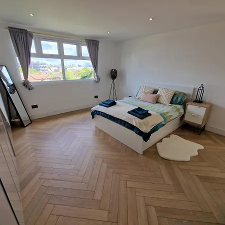 Loft Apartment With Skyline Views Of Canary Wharf London Exterior photo