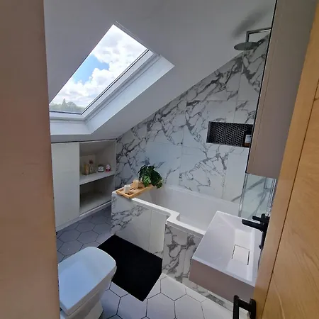 Loft Apartment With Skyline Views Of Canary Wharf London Exterior photo